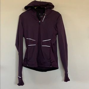 Brooks running jacket. Size medium.